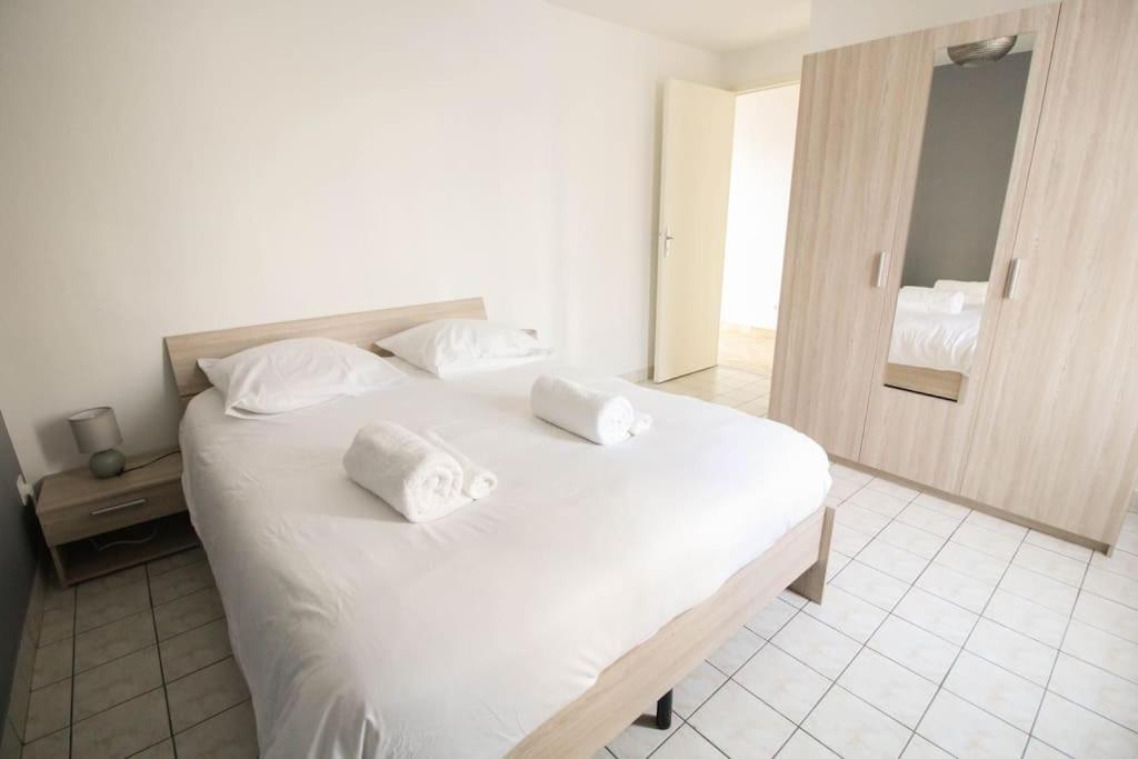 Joli T2 Renove / Wifi / Grand Parking Prive Apartment La Couronne  Exterior photo